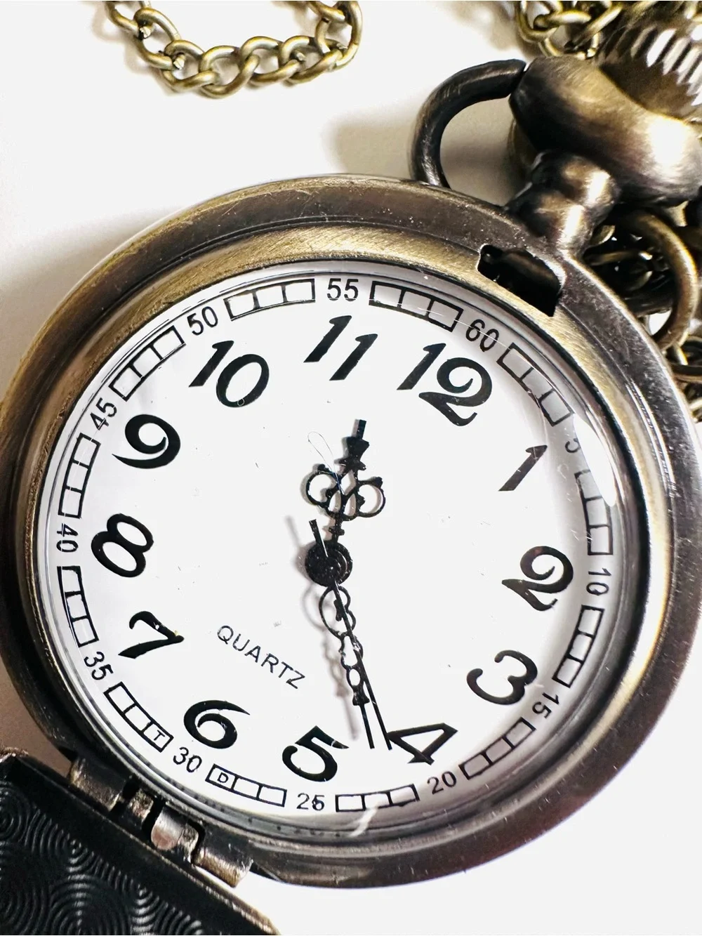 💛 HEART POCKET WATCH 💛 Antique Bronze-Tone Quartz • Ornate Vintage-Inspired Neck
